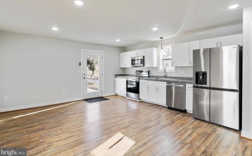 429 Lawrence St, Charles Town WV  25414-1552 exterior