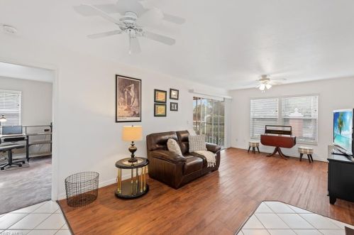 1452 Wildwood Lakes Blvd, Naples, FL 34104-6401