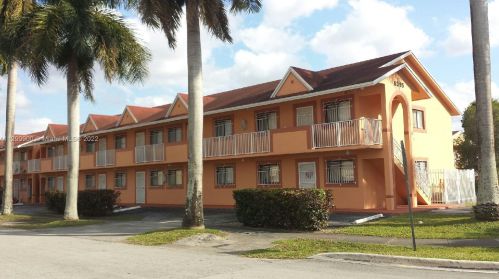 6395 22nd Ct, Hialeah, FL 33016-6917