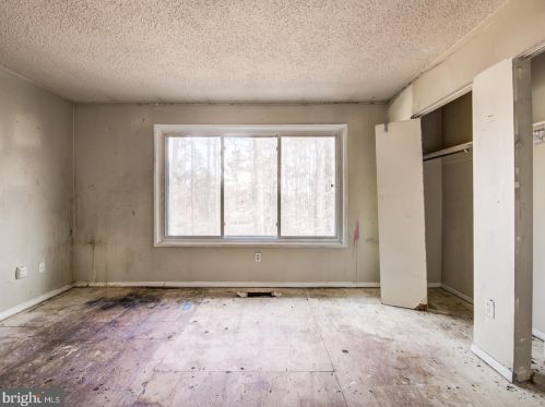 2238 Southgate Sq, Herndon VA  20191-1229 exterior