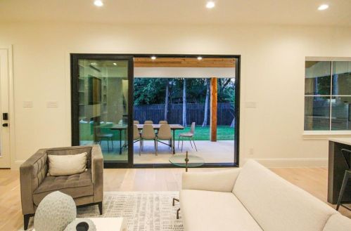 1509 El Campo Dr, Dallas TX 75218-3523 exterior