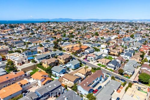 1810 Speyer Ln, Redondo Beach, CA 90278-4815