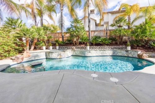 41774 Carleton Way, Temecula CA  92591-1897 exterior