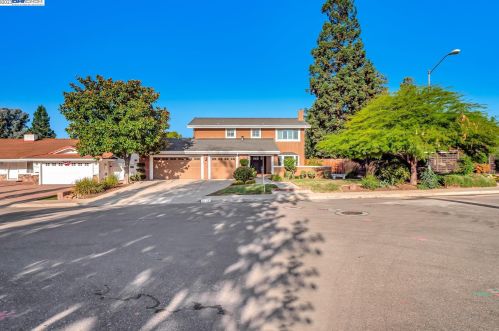 1042 Lomitas Ave, Livermore CA  94550-6436 exterior