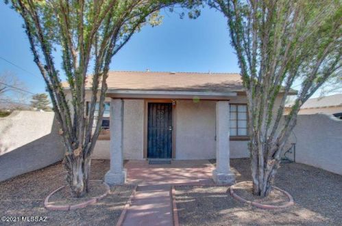2958 Winstel Blvd, Tucson, AZ 85716-2051