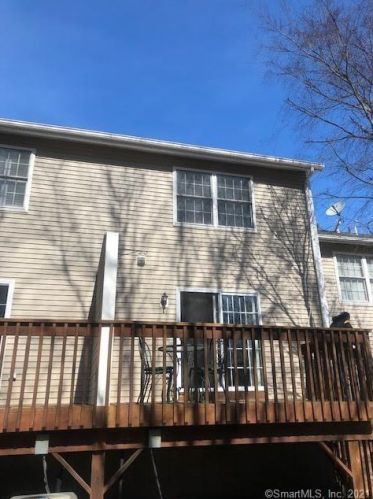 39 Coram Rd, Huntington CT 06484-4015 exterior