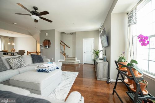 101 Tulip Ln, Gilbertsville PA  19525-8121 exterior