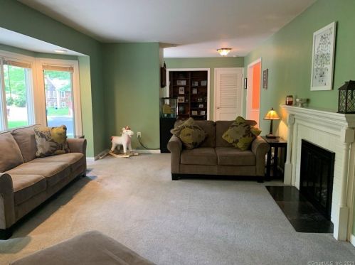 203 Hickory Hill Rd, New Britain CT  06052-1009 exterior