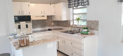 1141 24 St, West Palm Beach FL  33404-4555 exterior