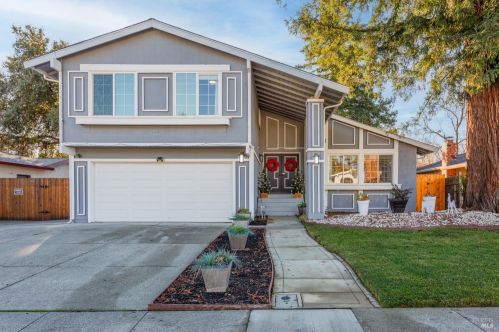 2810 Elmhurst Cir, Fairfield, CA 94533-1334