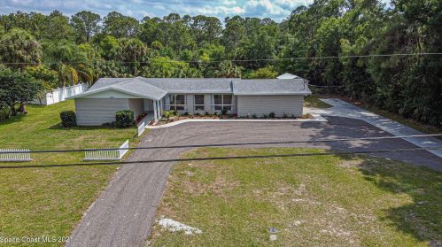 4675 Rector Rd, Cocoa, FL 32926-3430