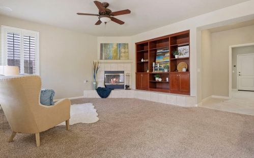 2044 Sugarbowl Way, Lodi CA  95242-4752 exterior