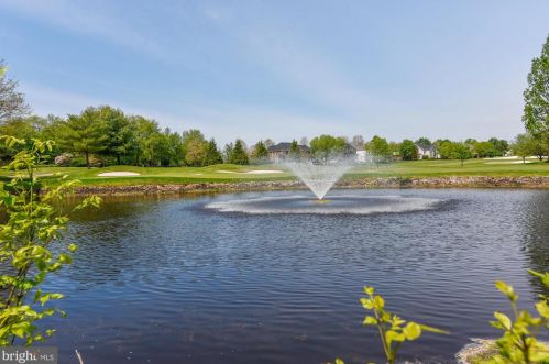 18285 Mullfield Village Ter, Leesburg VA  20176-7466 exterior