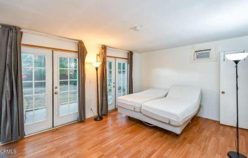 7731 Amestoy Ave, Van Nuys CA 91406-1601 exterior