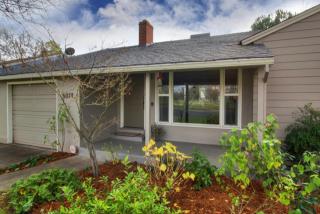 6014 11th Ave, Sacramento, CA 95820-2433
