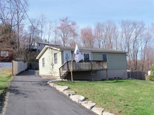 10 Greystone Ct, Wantage, NJ 07461-1416