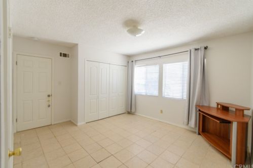 44853 5, Lancaster CA 93535-2640 exterior