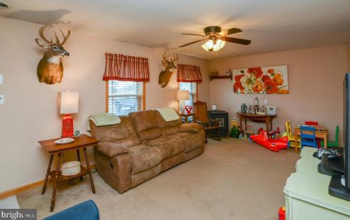 6408 Deer Mdw Rd, Farmington DE  19950-4564 exterior