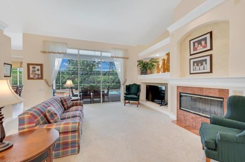 1095 Camelot Cir, Naples, FL 34119-1363
