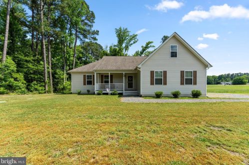 84 Cove Ln, Montross VA  22520-4026 exterior