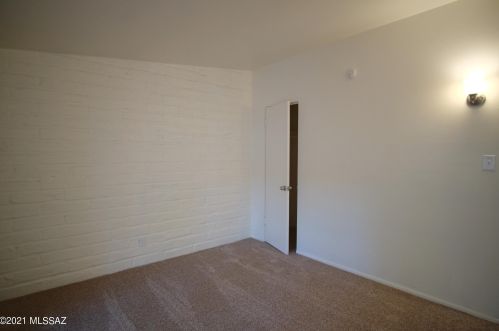 41 Montego Dr, Tucson AZ  85710-1312 exterior