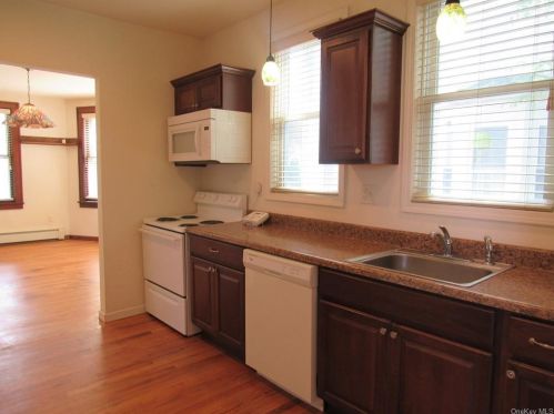 159 South St, Middletown NY  10940-6525 exterior