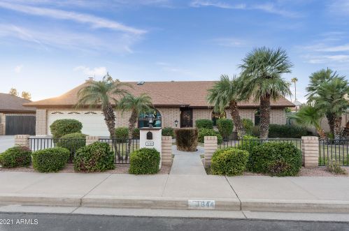 1644 24th St, Mesa, AZ 85213-3402