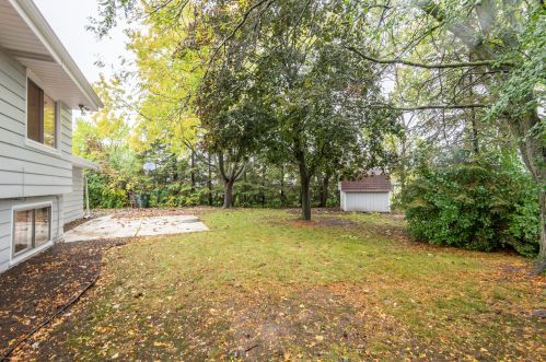 3590 Glen Park Rd, Waukesha WI  53151-5222 exterior
