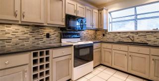 3035 Bayshore Dr, Tallahassee, FL 32309-2205