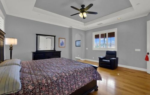 30419 Canyon Estates Rd, Vista CA  92084-1043 exterior