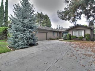 14063 Saratoga Sunnyvale Rd, Saratoga, CA 95070-5834