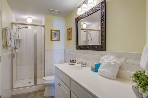 515 Seascape Ct, Isle Of Palms SC 29451-4831 exterior