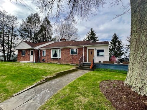 609 Hillside Ave, Ligonier, PA 15658-1313