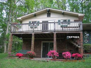 145 Madelyn St, Johnson City TN  37615-2836 exterior