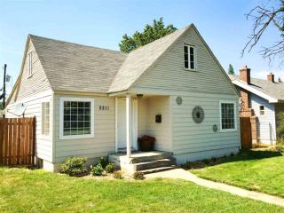 5211 Wall St, Spokane WA  99205-5262 exterior