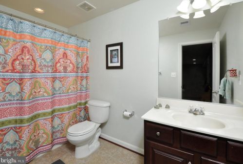 1432 Chesterfield Rd, Locust Grove VA  22508-3131 exterior