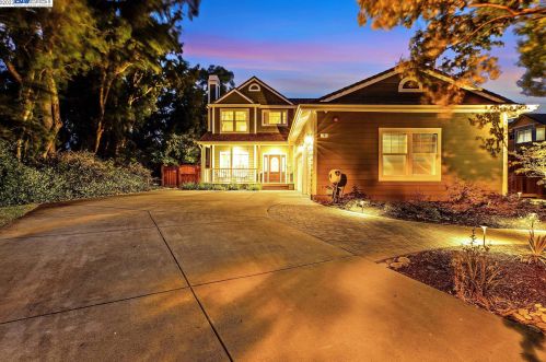 795 Daisyfield Dr, Livermore CA  94551-3990 exterior