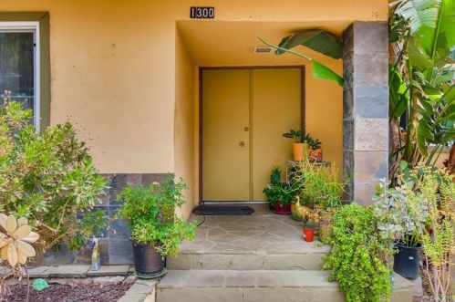 1300 Sumner Ave, Lake Elsinore, CA 92530-3216