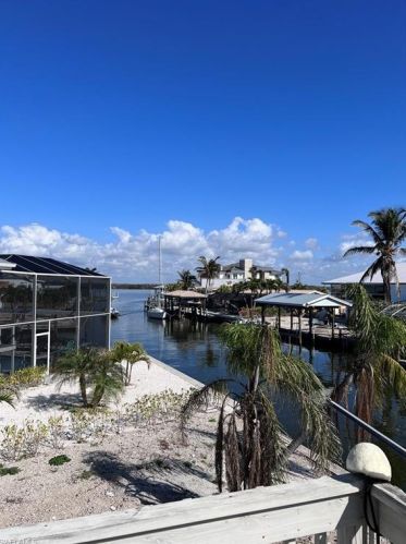18 Pepita St, Fort Myers Beach, FL 33931-4207
