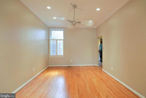 1832 9th St, Washington, DC 20018-1002