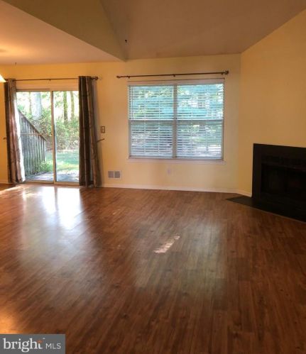 69 Cypress Dr, East Windsor NJ  08520-2321 exterior