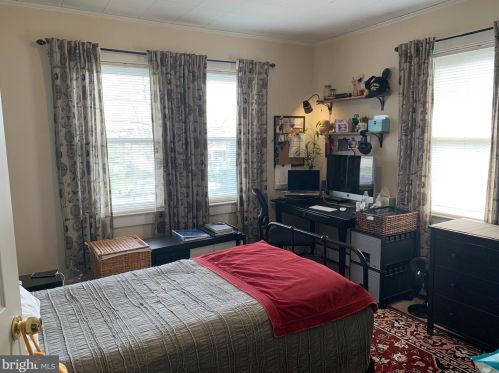 203 Woodlawn Ave, Florence NJ  08518-1011 exterior