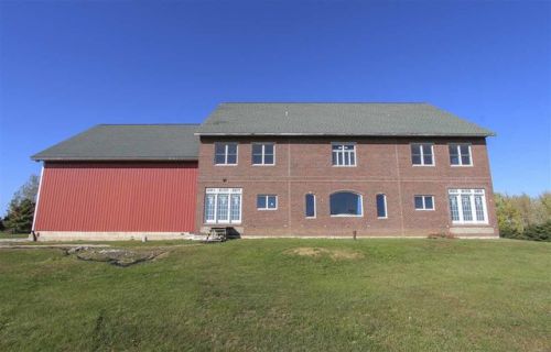 8521 Kimball Ave, Waterloo IA  50701-9523 exterior