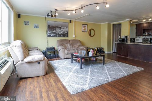 1919 Chestnut St, Philadelphia, PA 19103-3401
