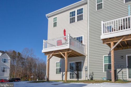 100 Rising Sun Rd, Fredericksburg VA  22405-9424 exterior