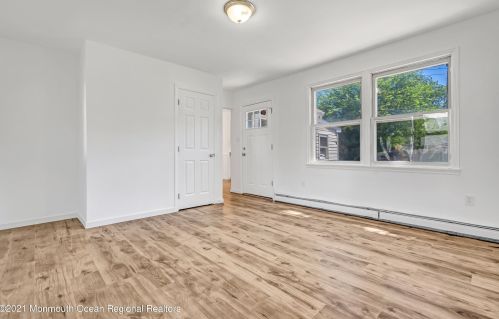 462 Vine St, Bricktown NJ  08723-6243 exterior