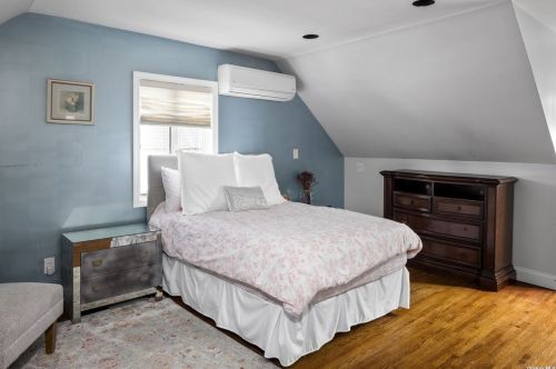 563 Saddle Ridge Rd, Woodsburgh NY  11598-1551 exterior