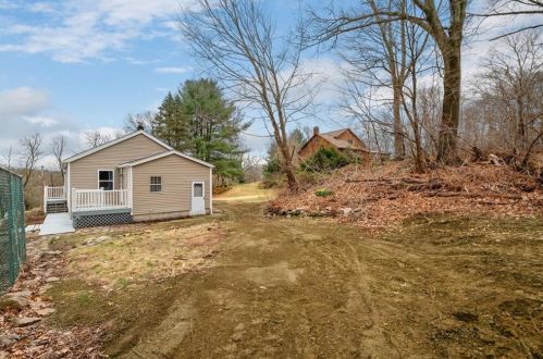 166 Pound Rd, Cumberland RI  02864-2706 exterior