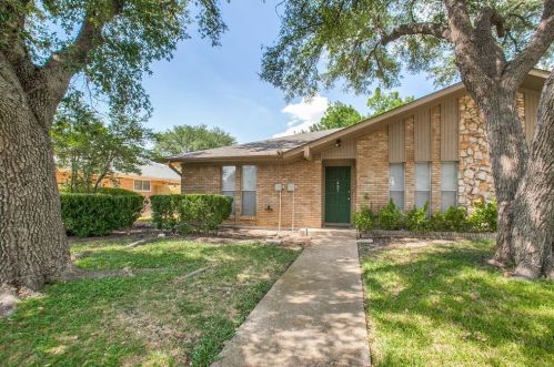 457 Tiffany Trl, Richardson TX  75081-5544 exterior