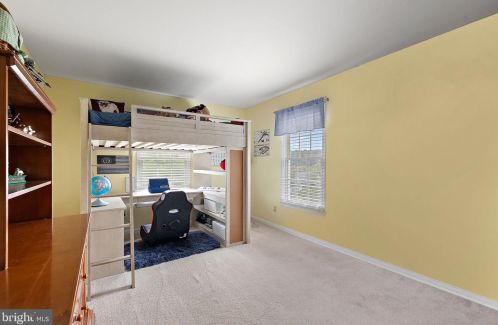 106 Longfields Way, Downingtown PA  19335-4486 exterior